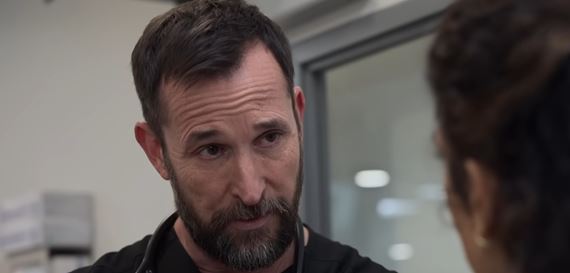 Stream novinky: Pitt 2, Will Trent 4, His & Hers, Girl Taken, A Thousand Blows 2, The Night Manager ...